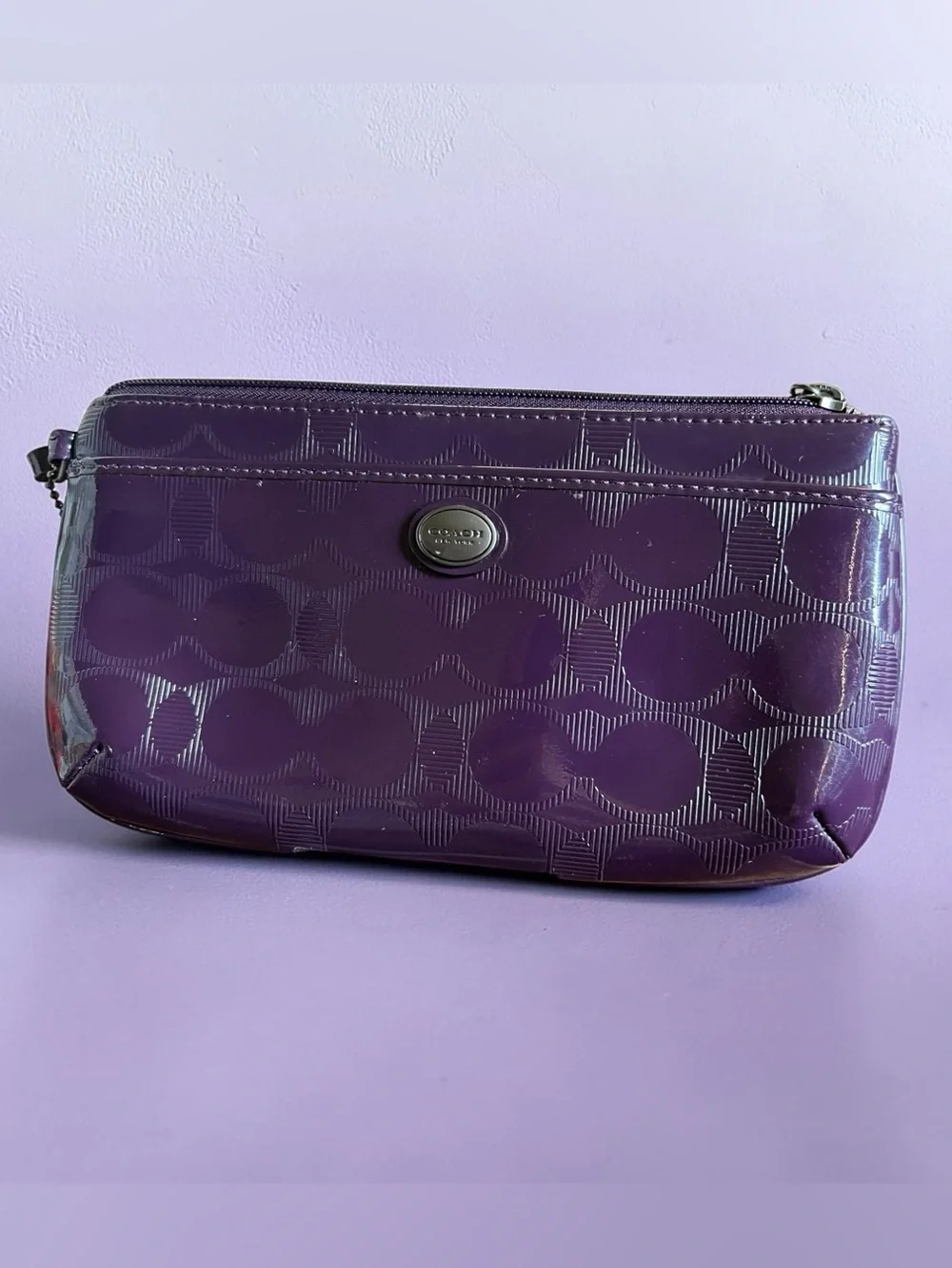 Coach Peyton Liquid Gloss Purple Patent Leather Signature Wristlet (F52078)